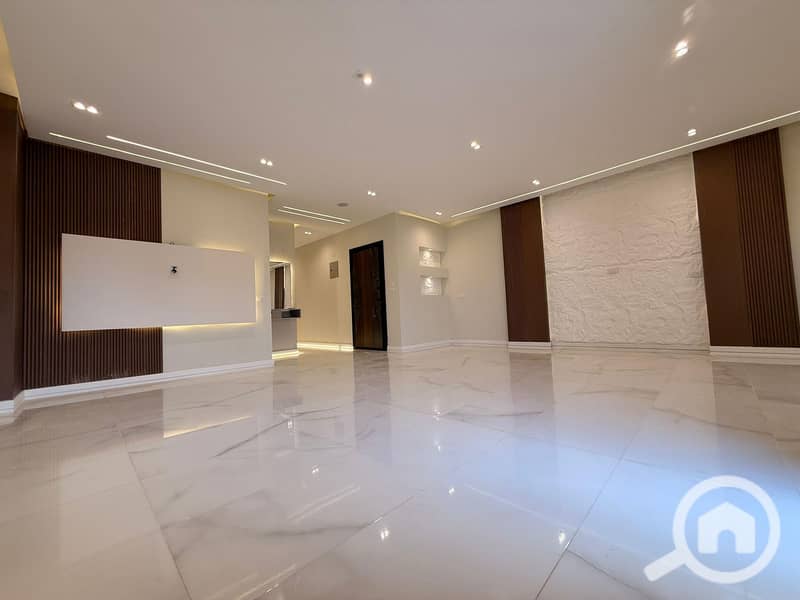 8 9edea128-925b-4ed2-b375-58427de4891c. jpg