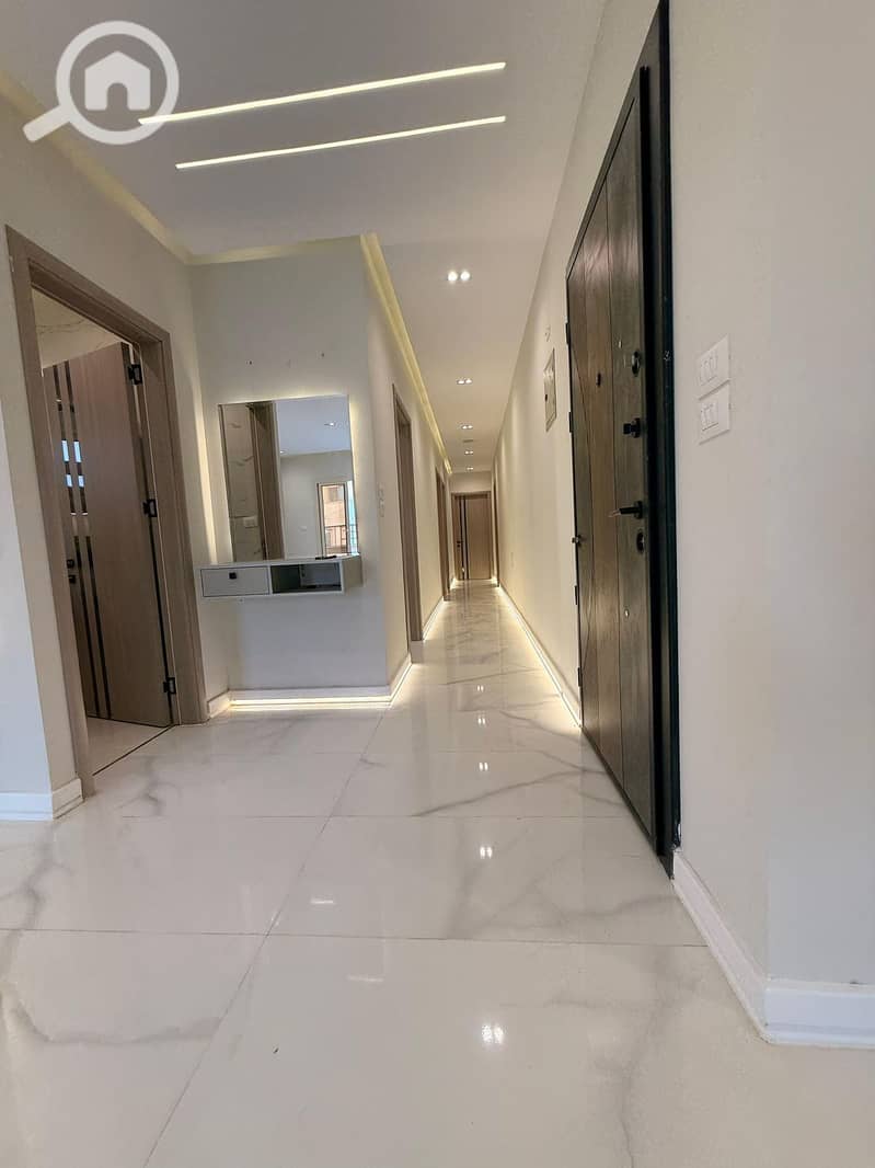 11 9f2ebbe1-d32f-497a-9a3a-ba521b8b20fd. jpg