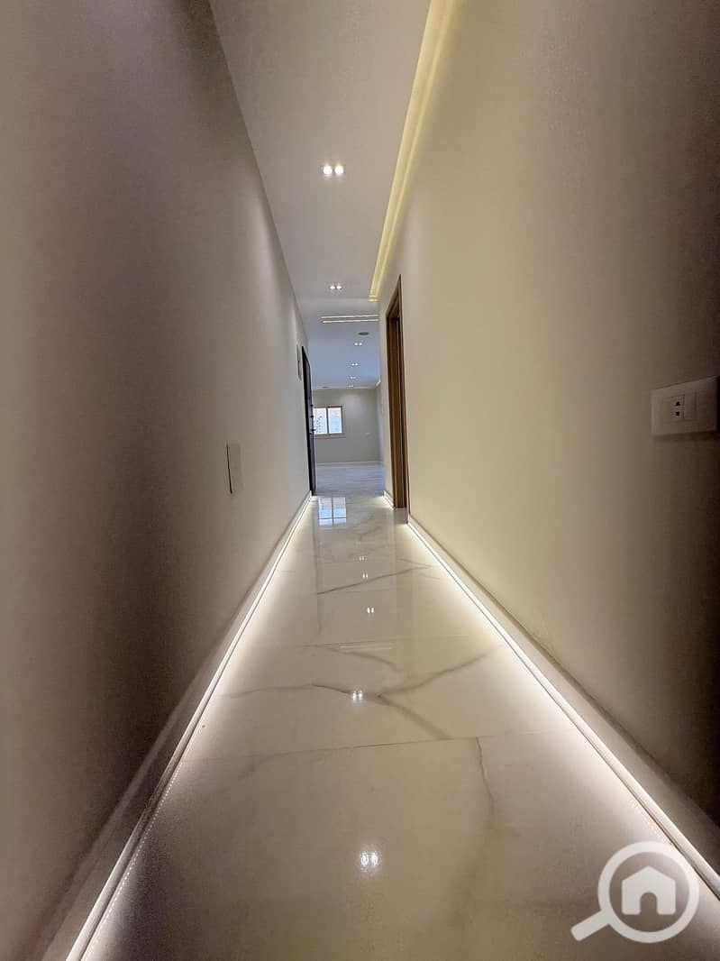 18 bdc7d454-6a90-4eac-85f3-fbd0cf3f6630. jpg