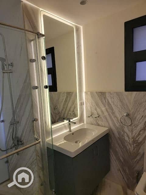 8 6424d13f-cd59-4bf7-a970-db442f67e19a. jpg