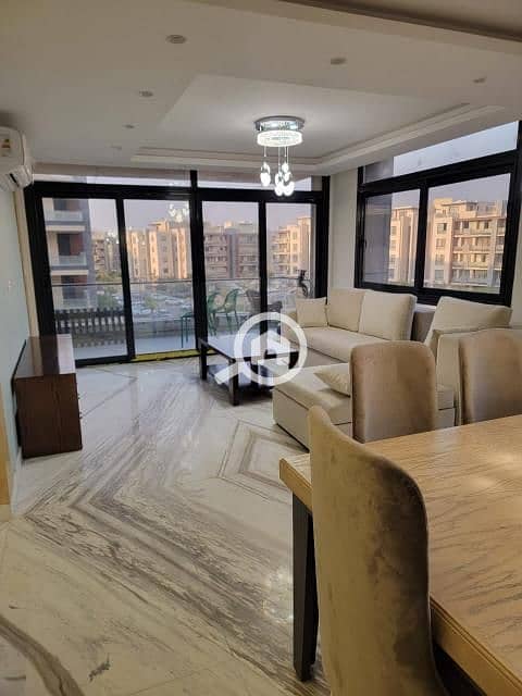 12 e3c57b49-a5ef-48da-bb30-74fdf40a5e1c. jpg