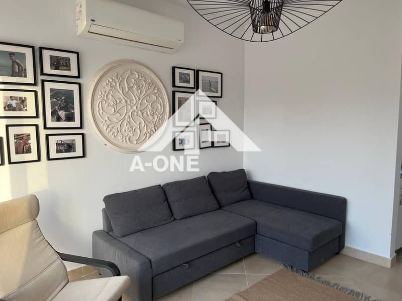 8 4251026f-7244-440d-b9ba-81366e00fbdd. jpg