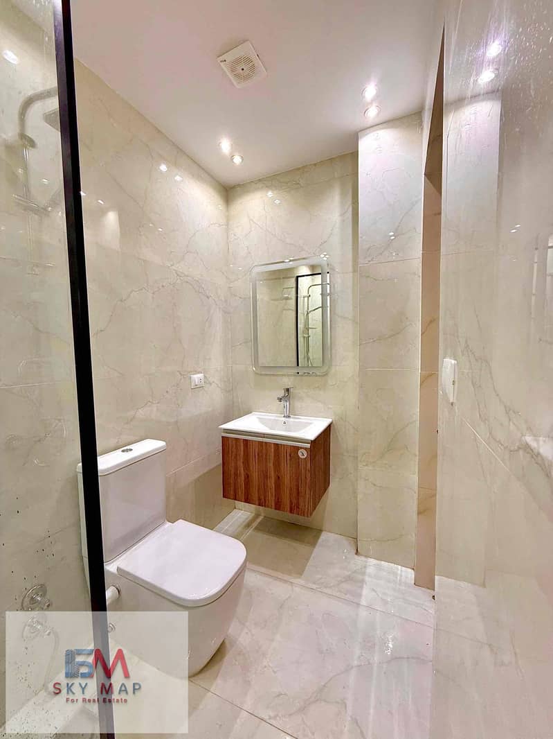 7 c117a0cd-f5ef-4ae1-b833-81ee86a16228. jpg