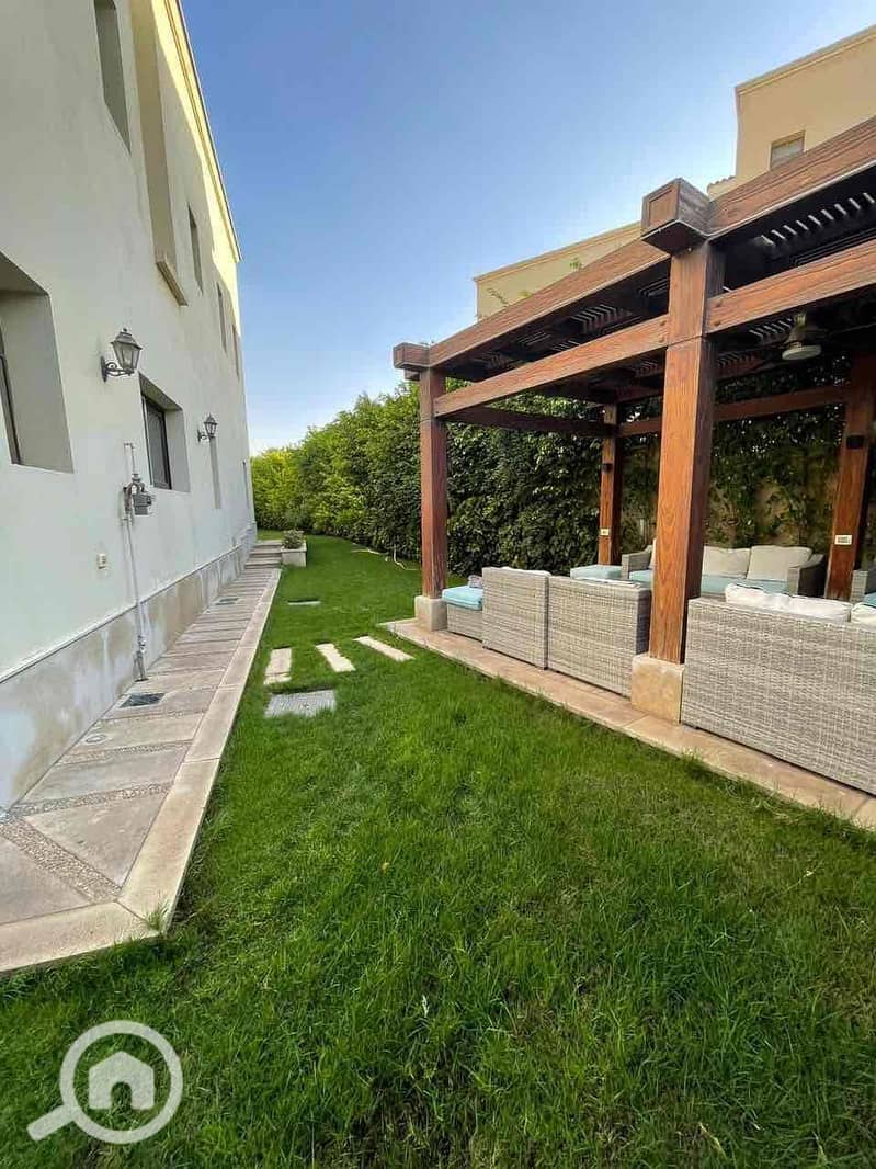 3 dfd3c4e3-6ae7-4630-acdc-875effec617a. jpg