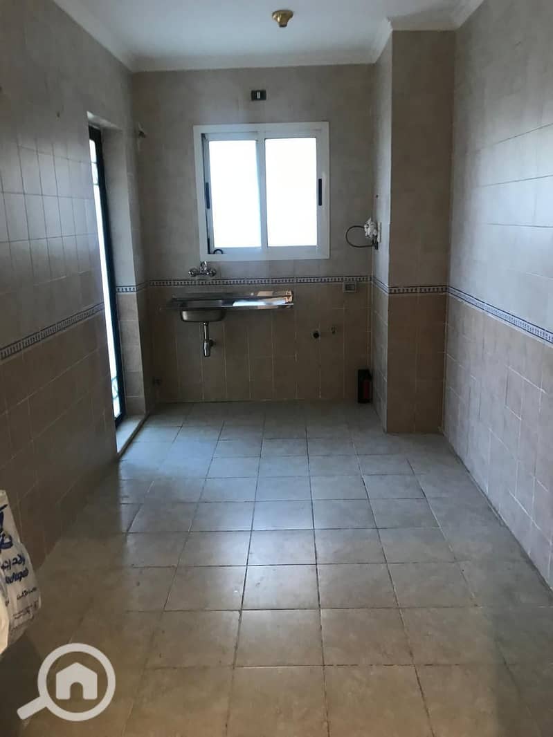 3 بلا عنوان (1). jpg