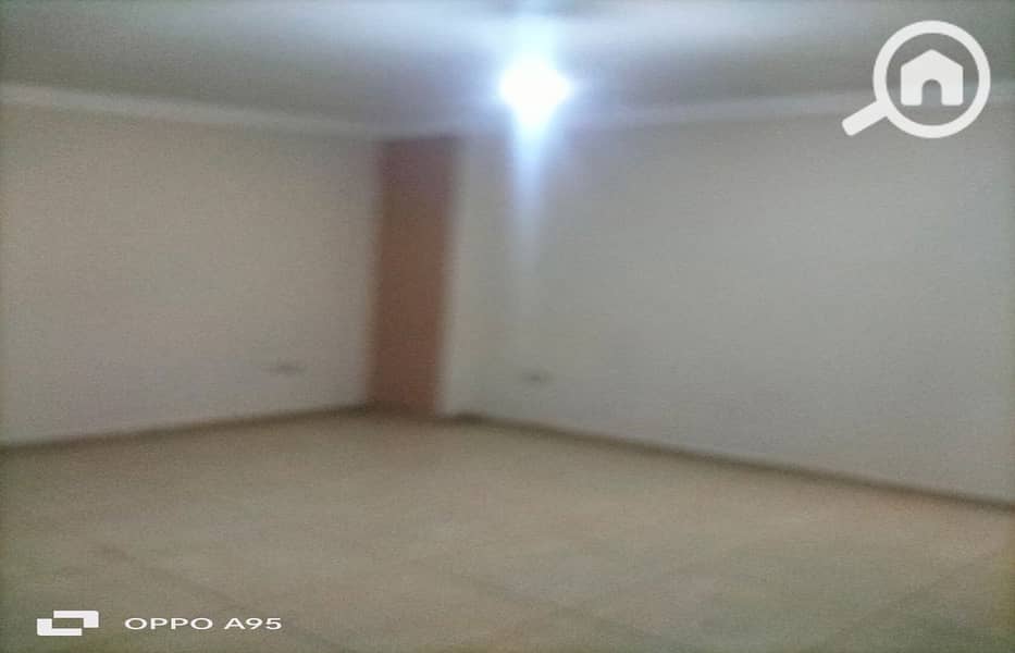 5 WhatsApp Image 2025-12-20 at 2.21. 58 PM_1400x900. jpg