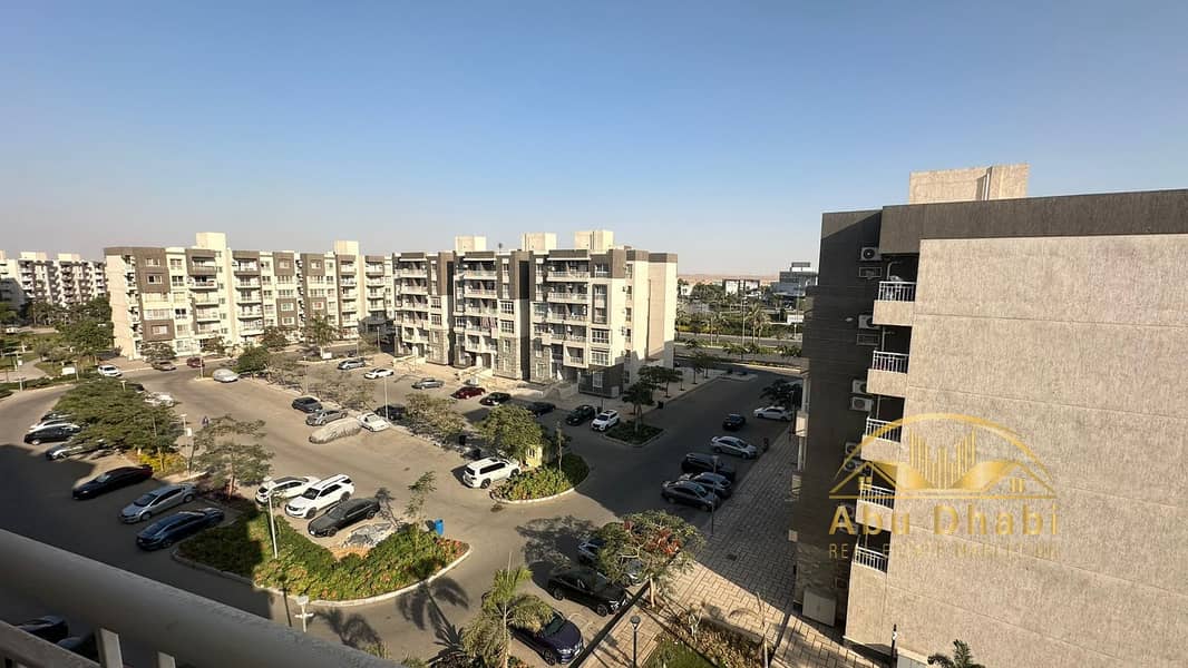 10 d963cd75-ab94-4b02-80e9-8c2a969320d0. jpg