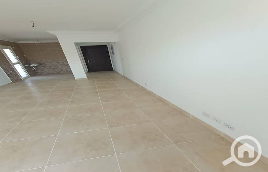 4 90f490cc-20ae-4892-8a20-832c5a25b93d. jpg