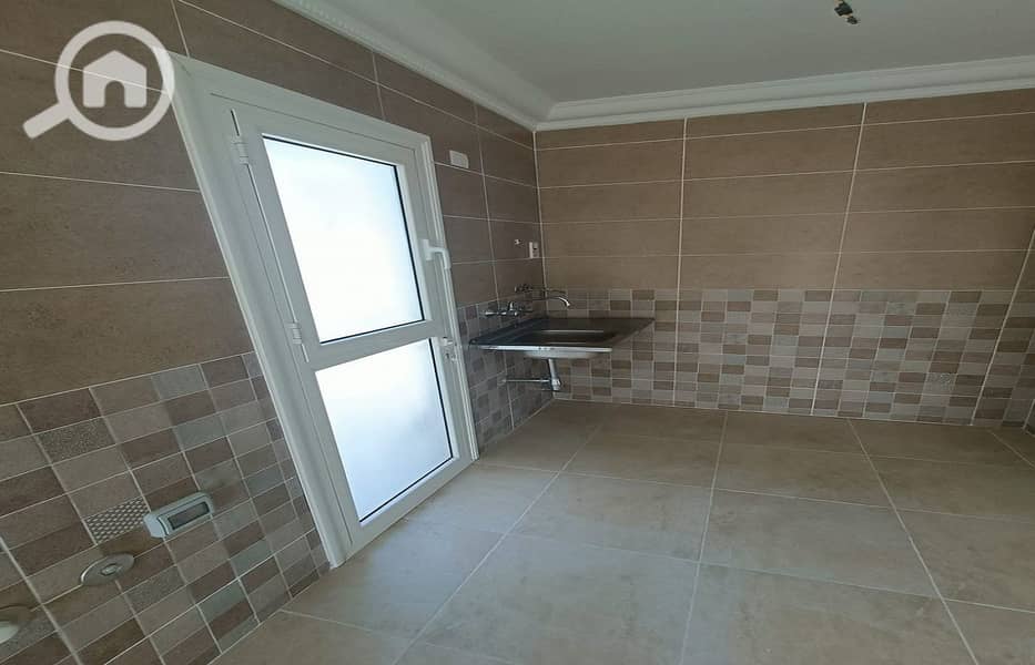 7 aff904ff-7b48-449c-be88-a2dd57fc506d. jpg