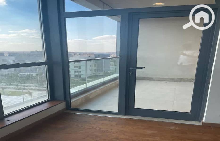 2 WhatsApp Image 2025-11-19 at 5.39. 08 AM (1)_1400x900. jpg