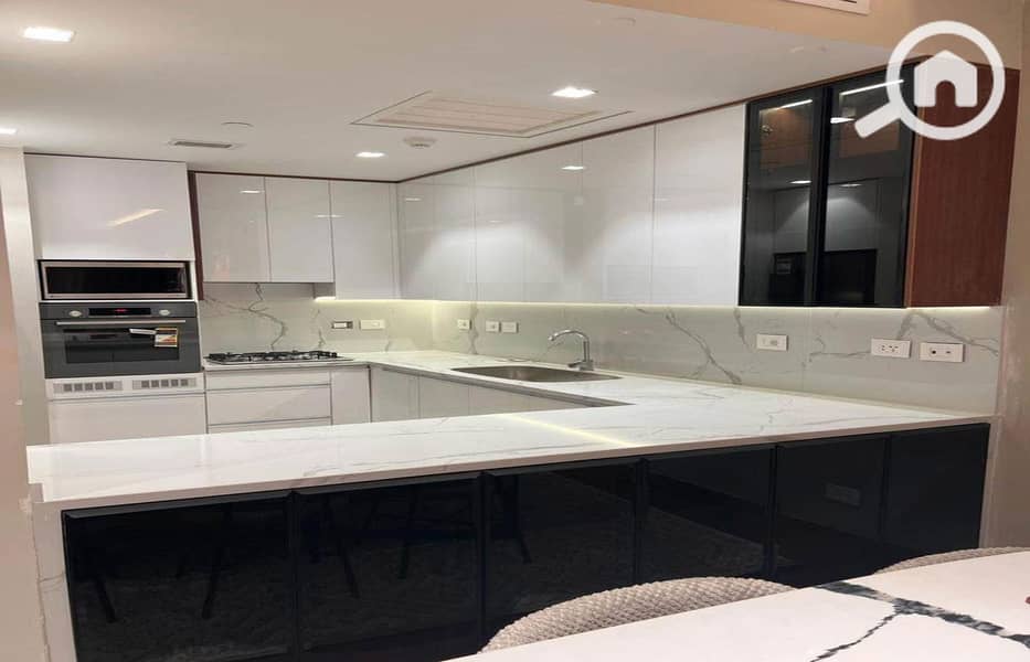 6 9ff483ab-5675-4992-bb0c-a53121a55bfc_1400x900. jpg