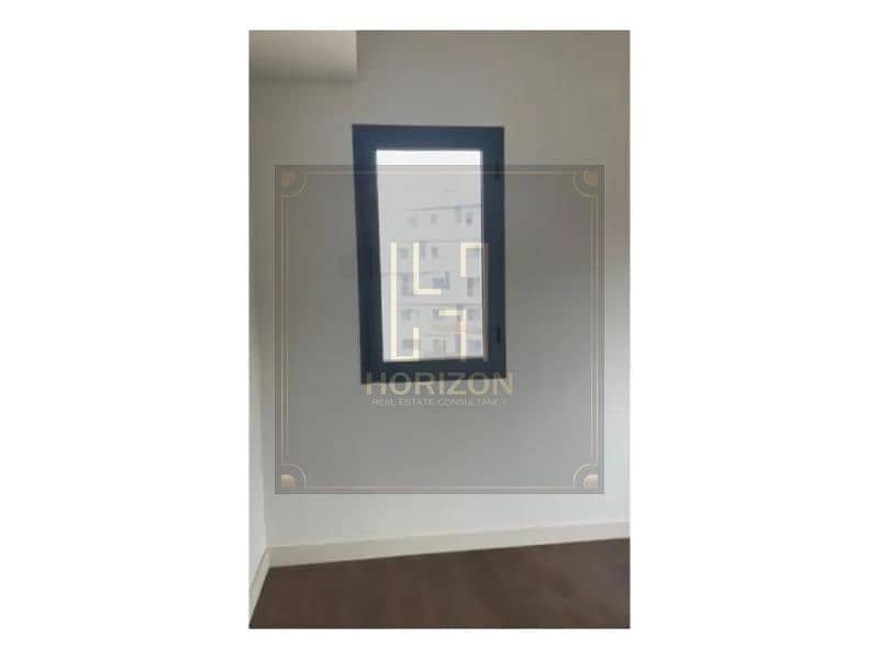 9 8366925-96794o. jpg