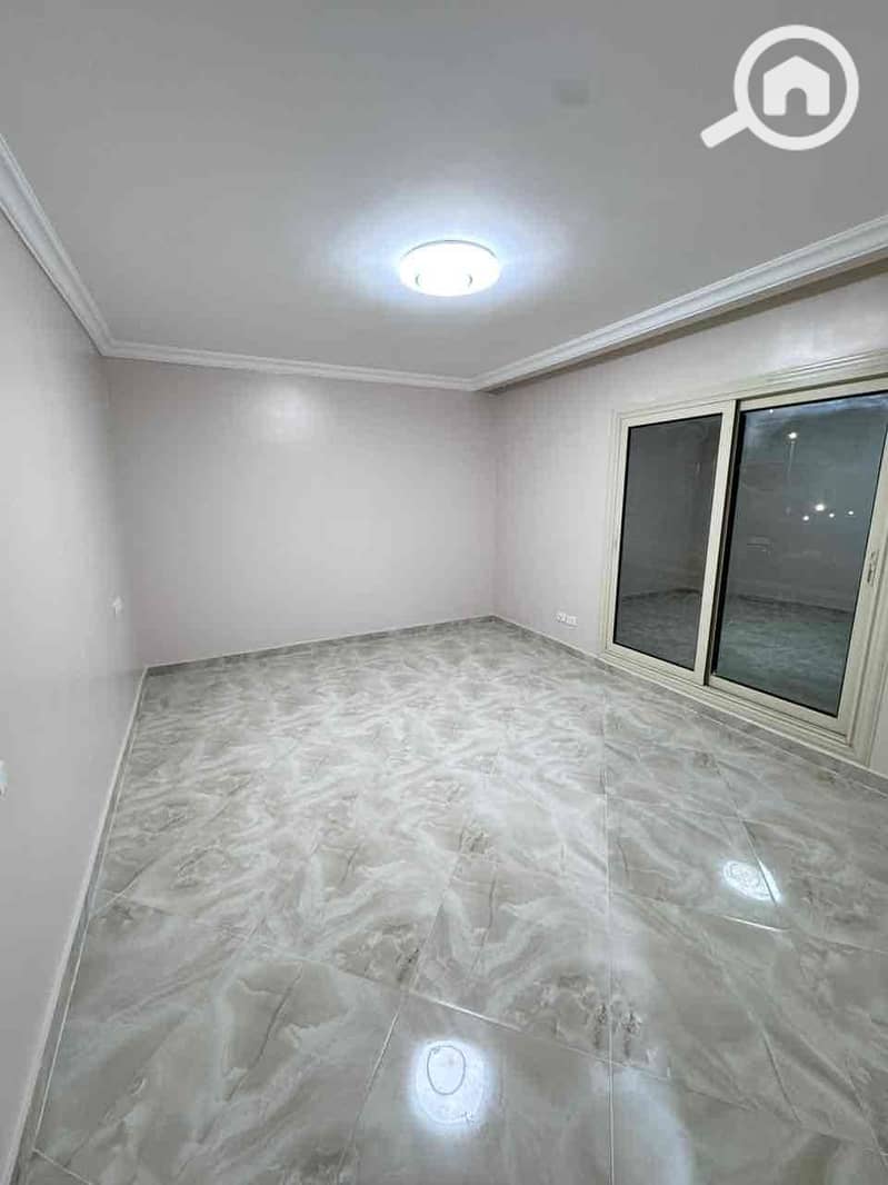 7 597d3047-3b1d-41c9-82a1-a098744ff0ea. jpg