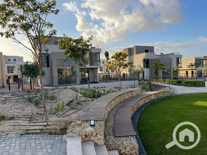 7 WhatsApp Image 2025-04-08 at 14.59. 15_ead241cc. jpg