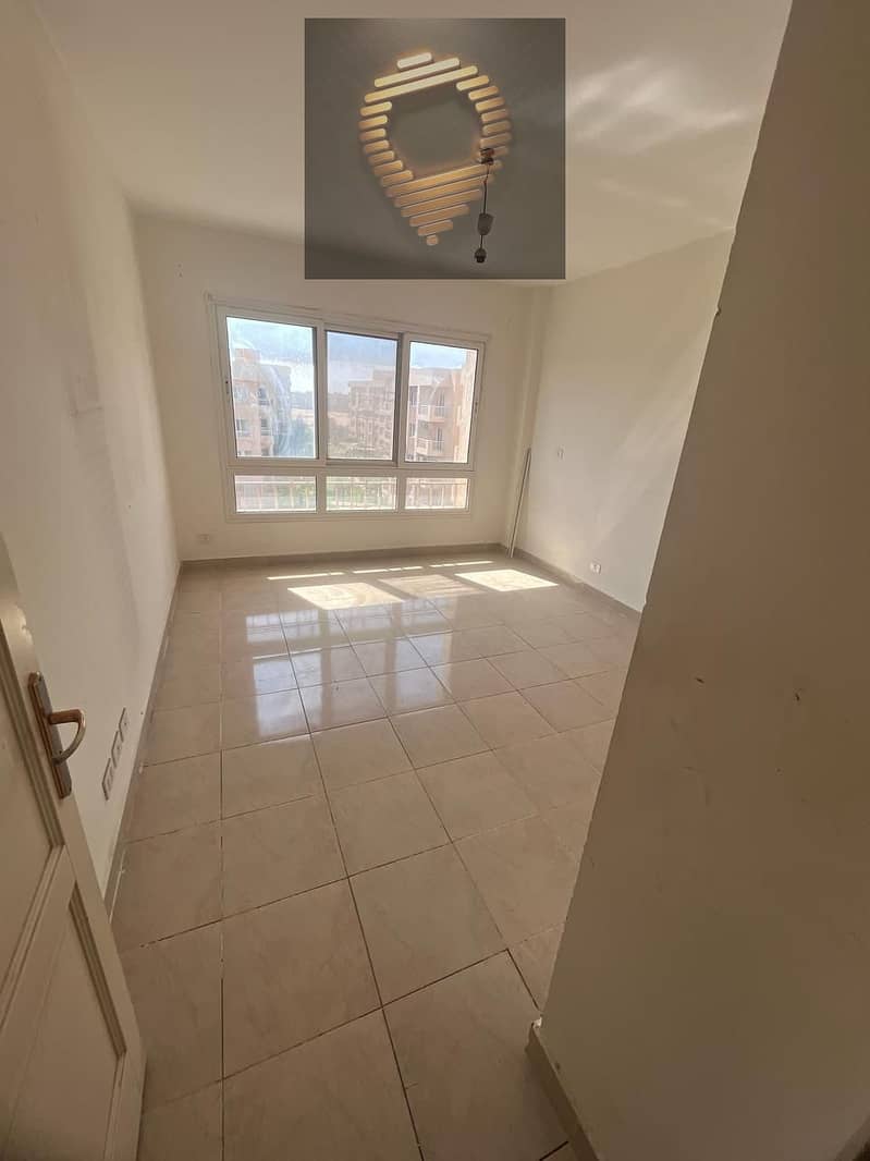 4 WhatsApp Image 2025-12-21 at 18.02. 43_ee992e0b. jpg