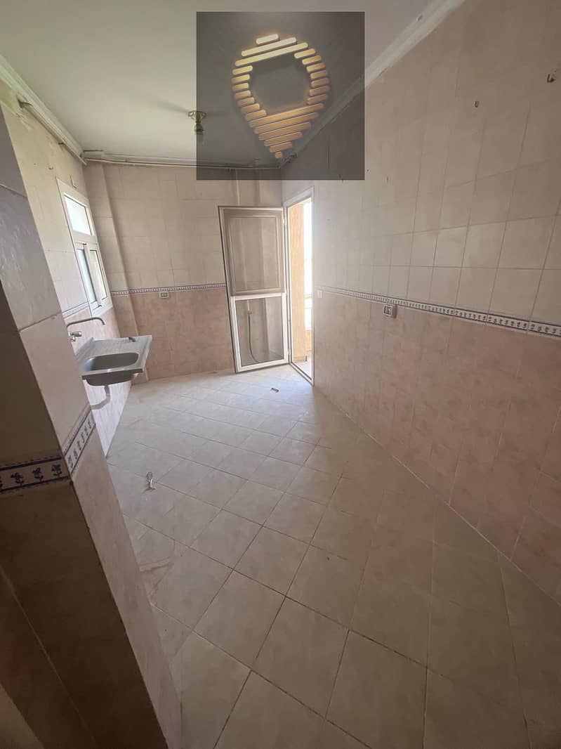 7 WhatsApp Image 2025-12-21 at 18.02. 41_adc2c1c4. jpg