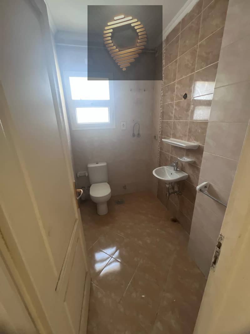 9 WhatsApp Image 2025-12-21 at 18.02. 43_33aed695. jpg