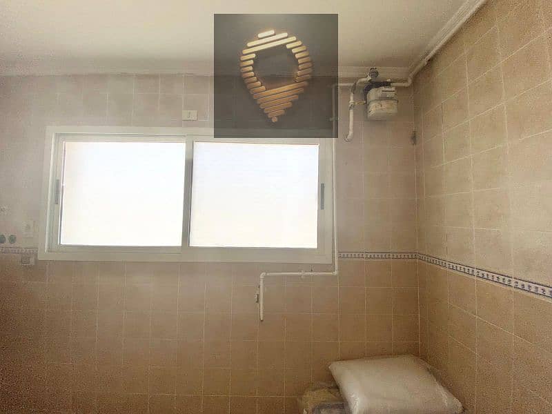 17 WhatsApp Image 2025-12-14 at 16.45. 00_71784a09. jpg