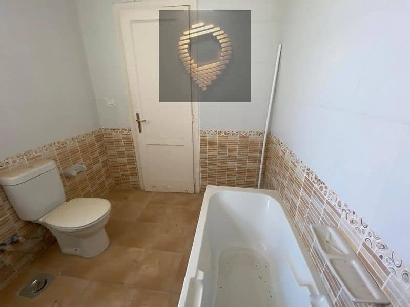 21 WhatsApp Image 2025-12-14 at 16.44. 53_66fd70f6. jpg