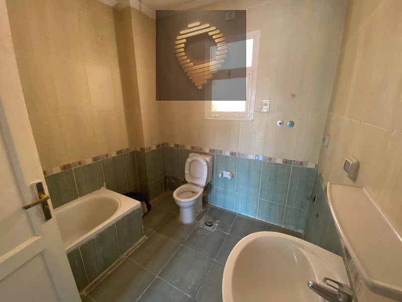 22 WhatsApp Image 2025-12-14 at 16.45. 01_3c8b14f0. jpg