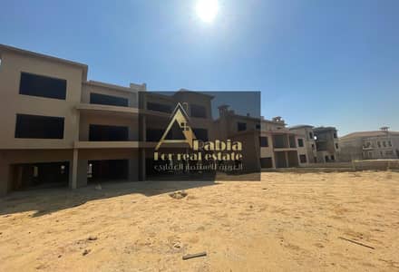 7 Bedroom Villa for Sale in New Cairo, Cairo - add8210d-741c-4ef0-bc6e-61b8b3f8dfa3. jpg