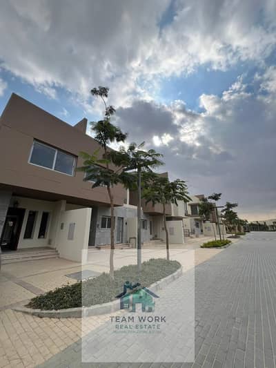 تاون هاوس 4 غرف نوم للبيع في 6 أكتوبر، الجيزة - 65d01704-05d8-4320-a4ef-cc1ac79f0297. jpg