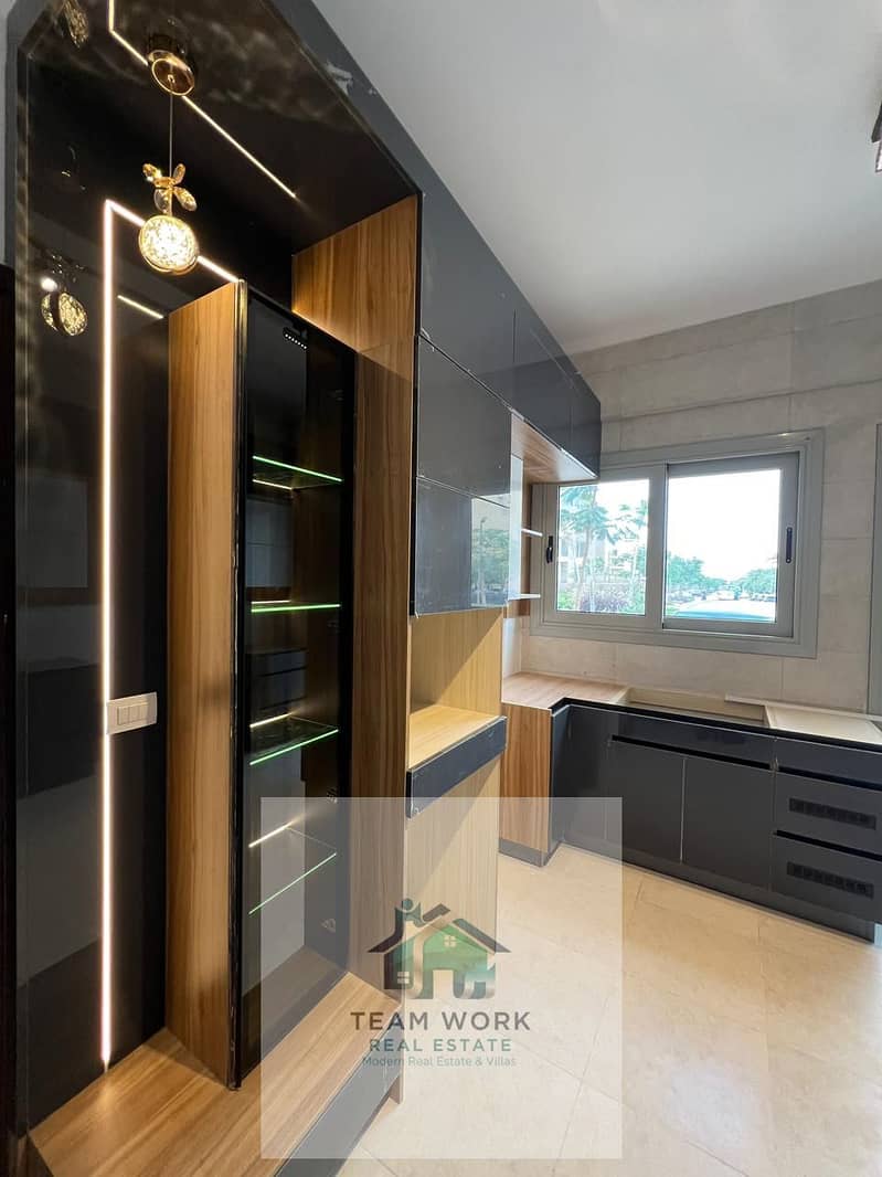 13 671f4464-8172-4263-ab69-581f20ebcb84. jpg