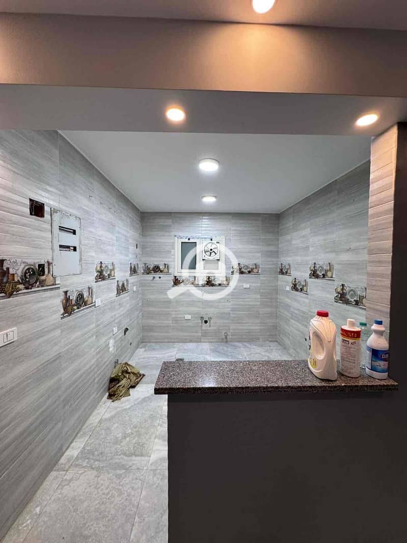 3 5b30726e-d0f6-4701-8c01-99385e6f1683. jpg