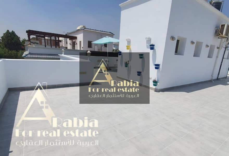 12 f0752181-7630-4f85-90d3-e5f09aaf3a1c. jpg