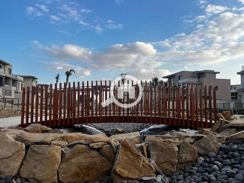 4 c93cf5ca-5bc9-4382-b043-. JPG