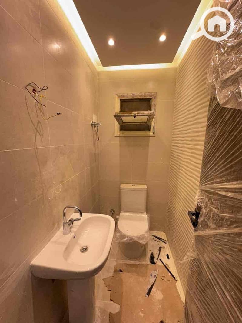 8 d99cb6d3-03bf-45db-a813-2f692307124c. jpg