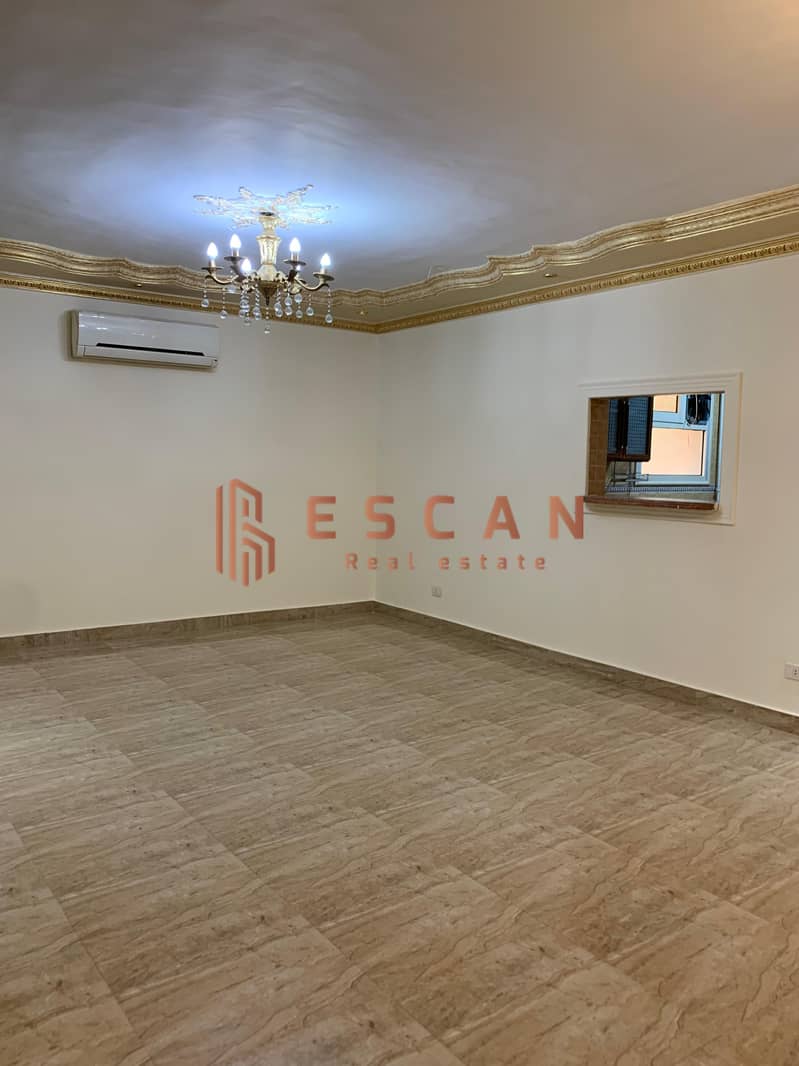 4 61d03d59-edba-45f0-9ed2-93dd7a2c9416. jpeg