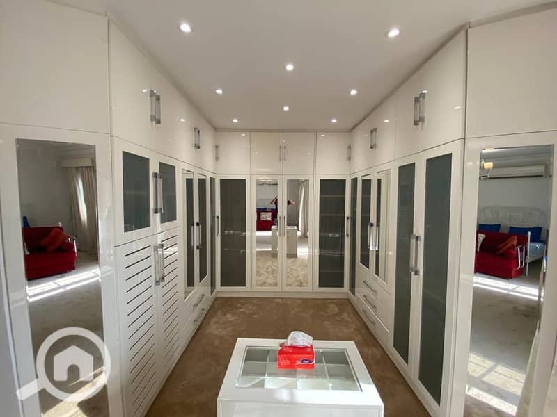 8 4aaf6f4c-6439-40fe-8600-6331905f7c80. jpg