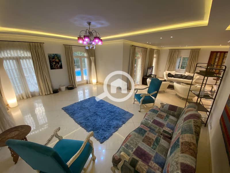 12 9cb2e84d-85b1-4151-af49-de09c6fc07e4. jpg