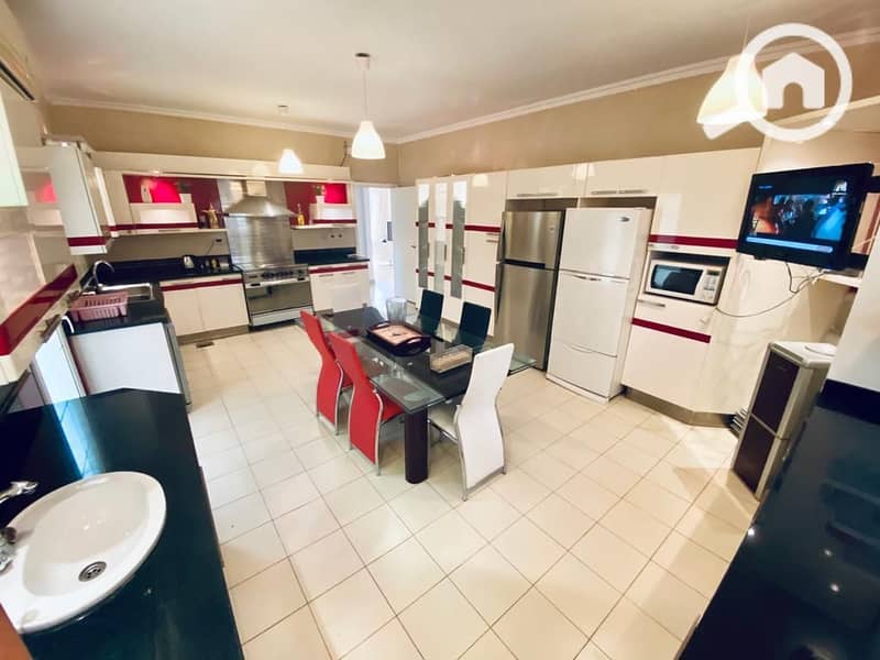 24 d38825b6-a9ca-415f-adb0-0d1d82fa419d. jpg