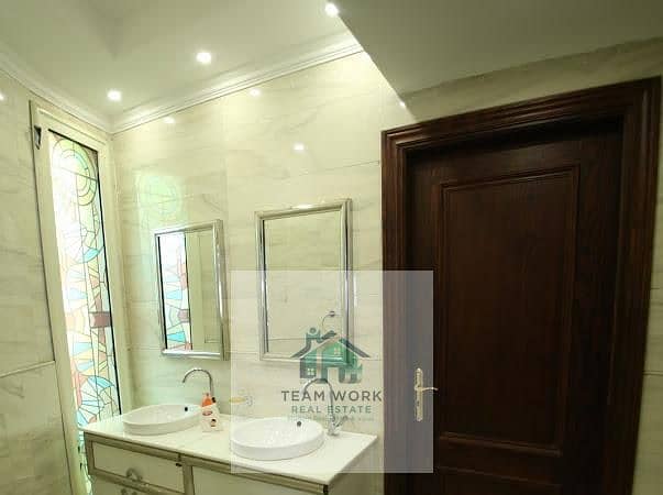 11 7be936a7-afd6-49ae-8119-3b9ccbf297c6. jpg