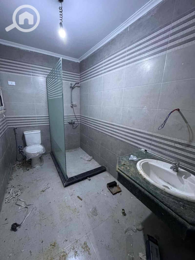 5 f1f2fe7c-780f-48db-93ff-79fc69f34bf8. jpg