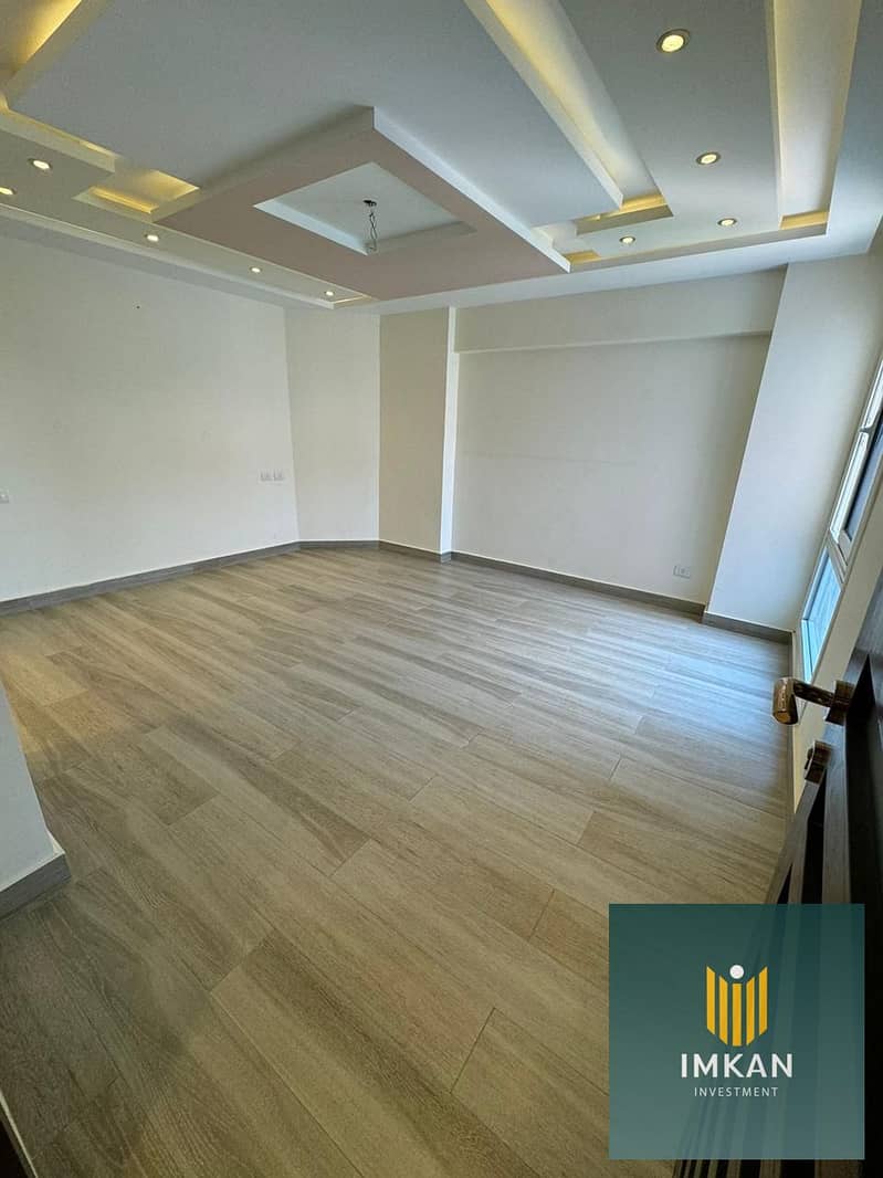 5 dbff904d-cc2c-4b2c-9bce-fb5402a8ae15. jpg