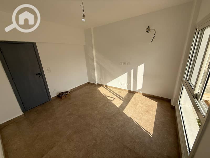 5 WhatsApp Image 2025-12-22 at 2.10. 52 PM (2). jpeg