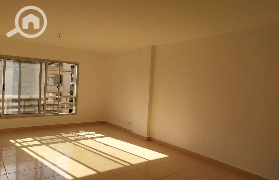 10 b7e1c2a0-3e3c-444d-b4d8-1251eaf7d694 (1). jpg