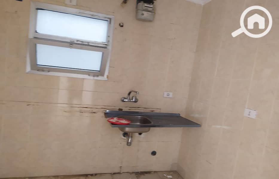 14 c72f3091-3899-47fe-9a80-6b8bd9263434. jpg