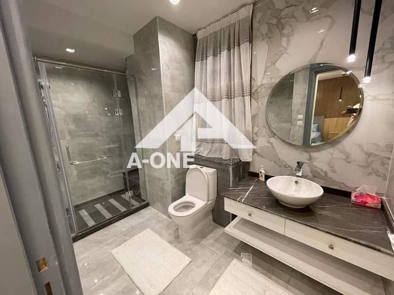 12 2c298ba0-0bf1-40eb-a643-a85992c8c68b. jpg