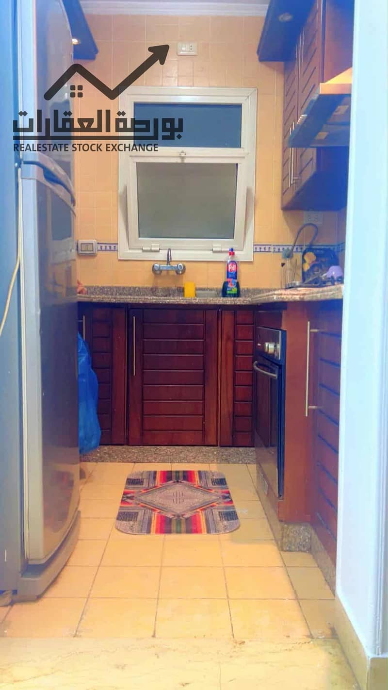 4 15691452-c8d1-459a-b419-3d7bd409c6ae. jpg