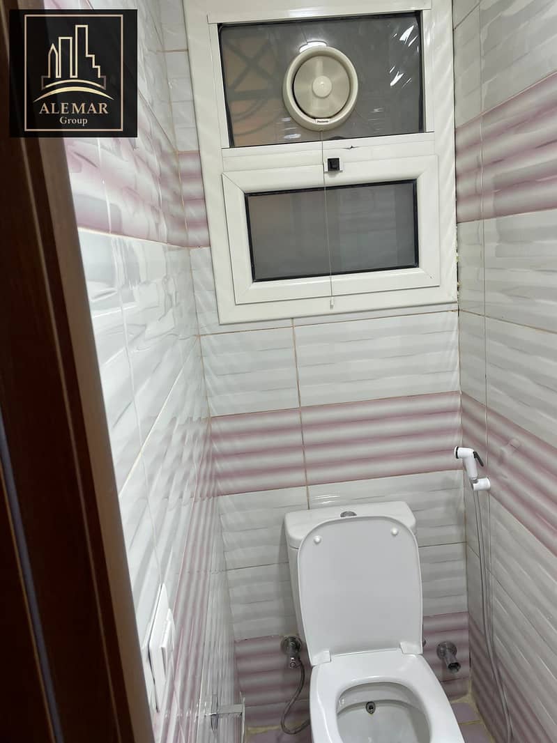 4 085cd1eb-3c3f-4b65-a6f4-abc7d93cdec6. jpg