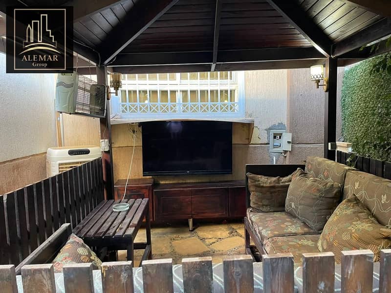 8 cd7930b1-e43d-484c-bcf1-5a1c8509d40f. jpg