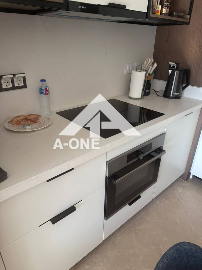 10 772cd017-bd0c-48f6-a5f9-4ed1593e64ef. jpg