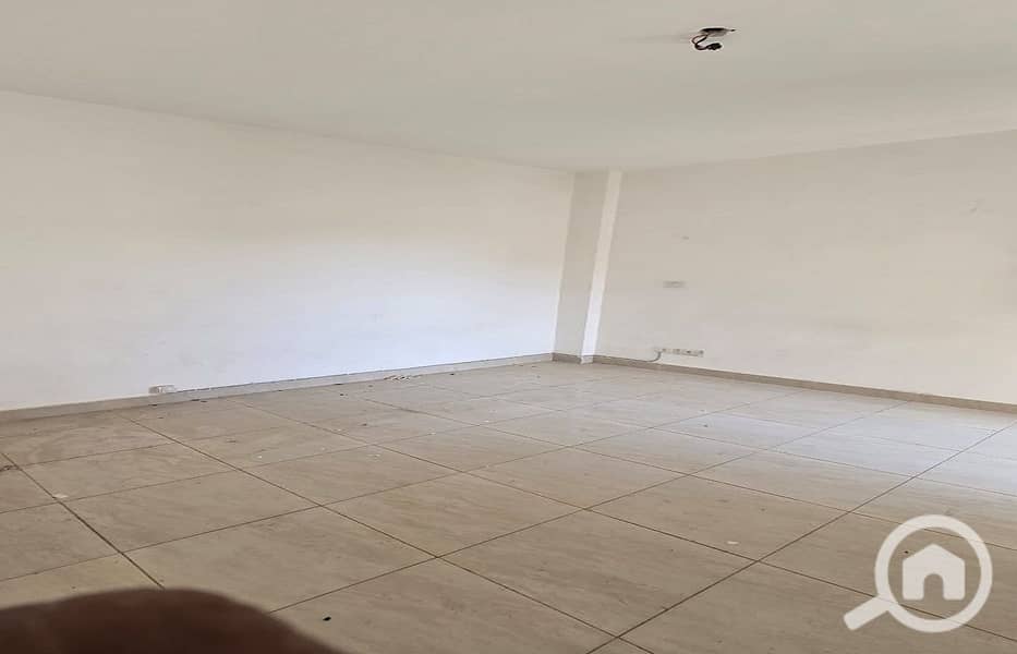 4 5ad5fd9e-60a1-45d8-84b0-77d57b6e441e. jpg