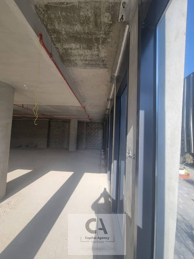 4 80f60283-3cd7-4b43-bc6a-7073d43679bd. jpg