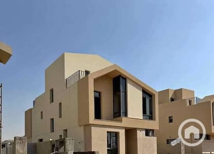 4 Bedroom Villa for Sale in Sheikh Zayed, Giza - 44941f23-d663-4ca8-8ffc-bfb2a59cbd6a. jpeg