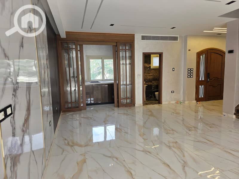 24 WhatsApp Image 2025-12-07 at 2.12. 40 PM (1). jpeg